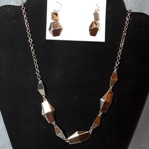 Liz Claiborne goldtone necklace and earrings